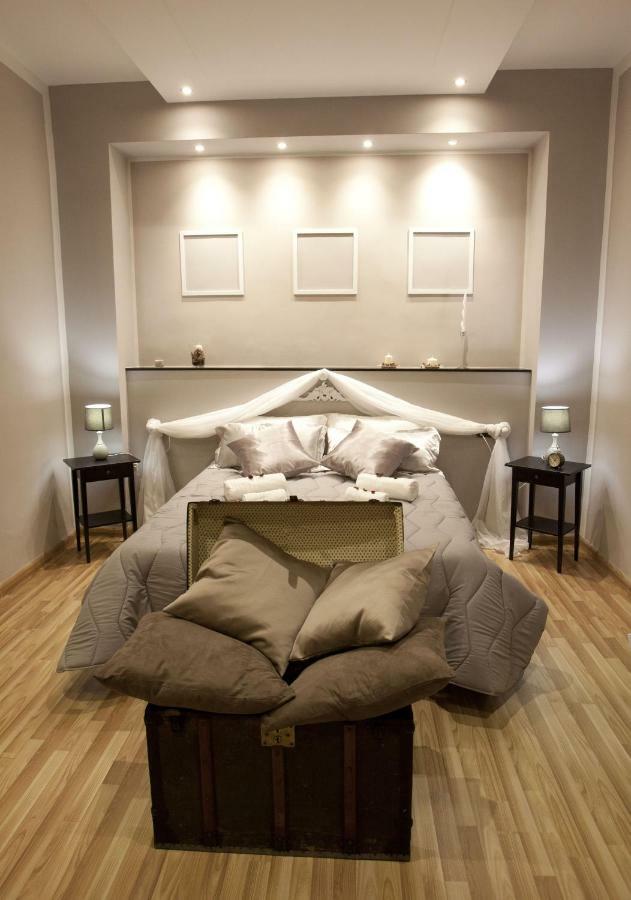 Reggia & Dintorni Rooms A Caserta Bagian luar foto